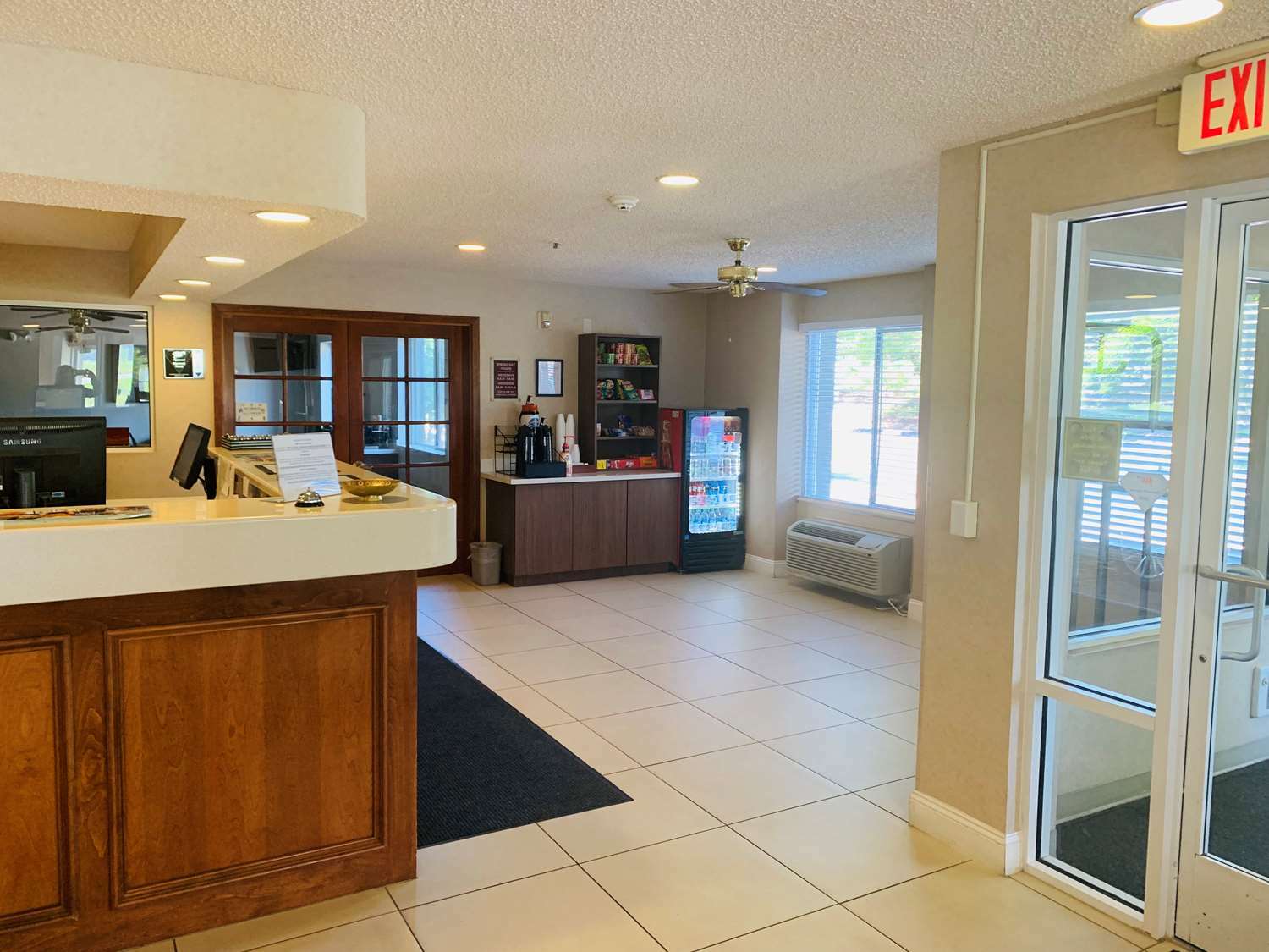 Surestay Plus Hotel By Best Western Redding İç mekan fotoğraf