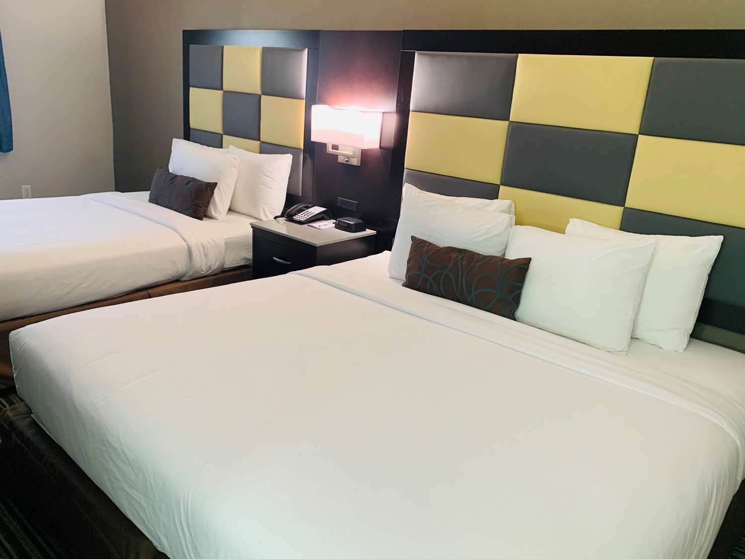 Surestay Plus Hotel By Best Western Redding Oda fotoğraf