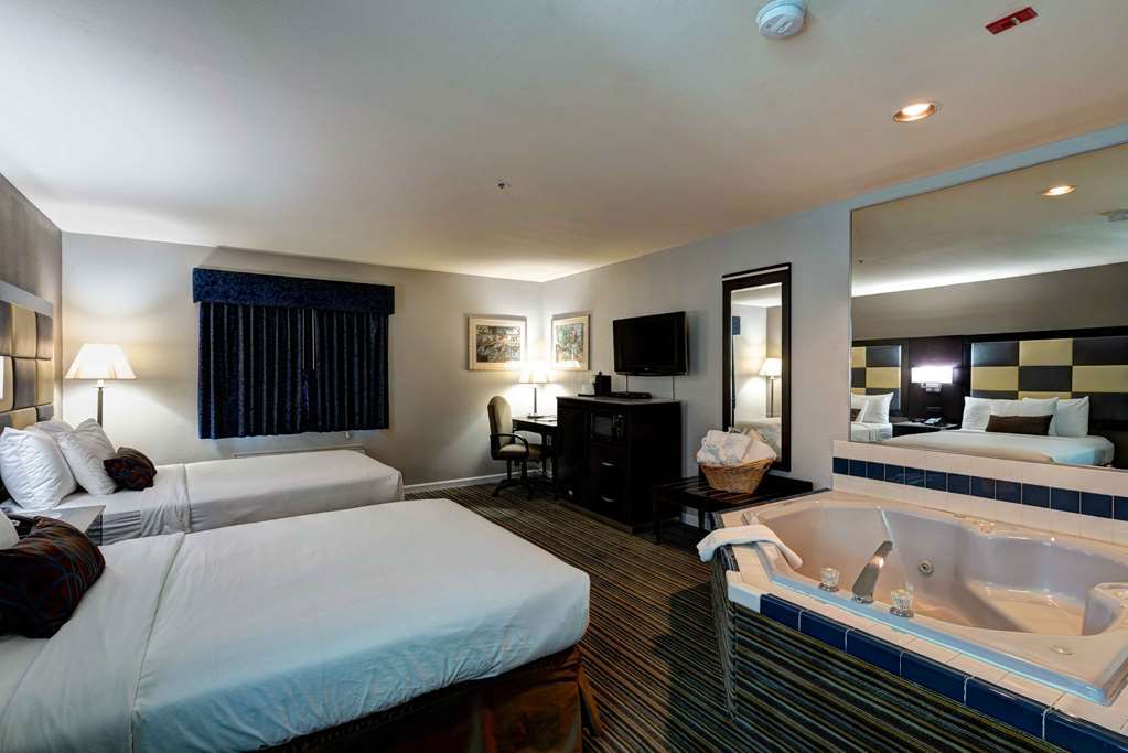 Surestay Plus Hotel By Best Western Redding Oda fotoğraf
