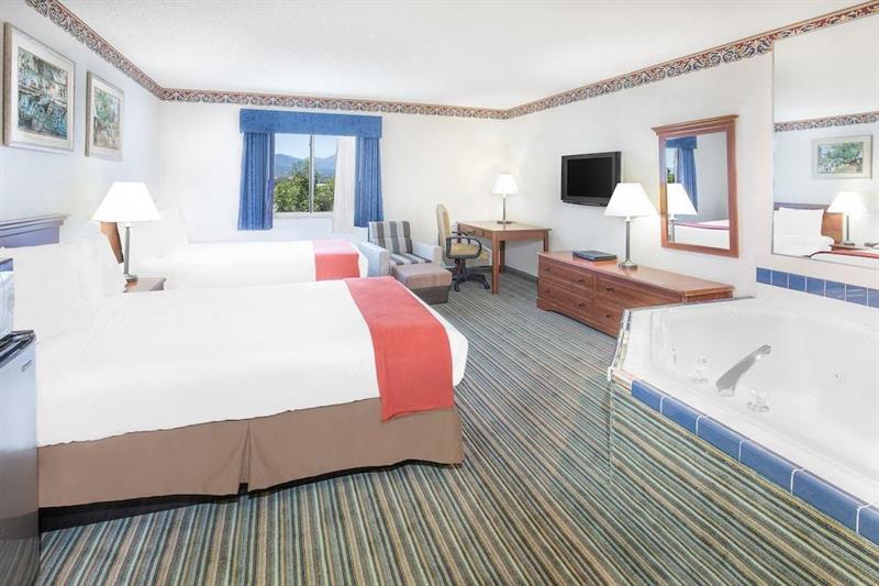 Surestay Plus Hotel By Best Western Redding Dış mekan fotoğraf