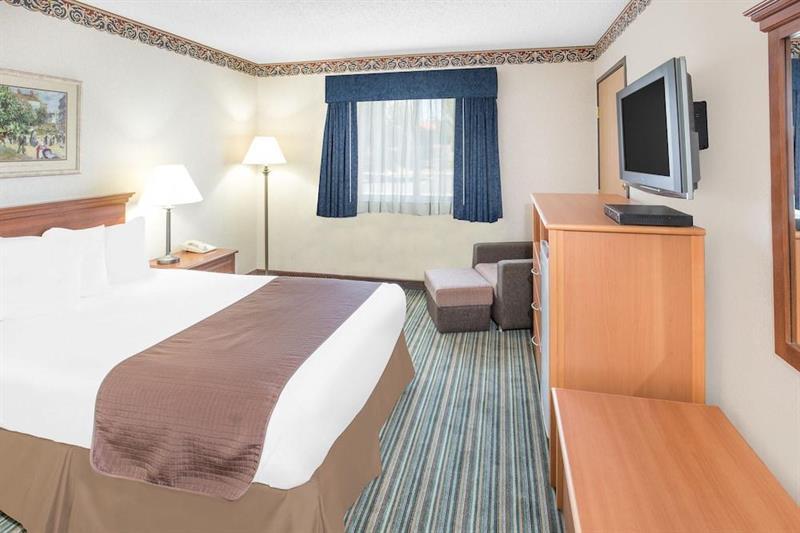 Surestay Plus Hotel By Best Western Redding Dış mekan fotoğraf