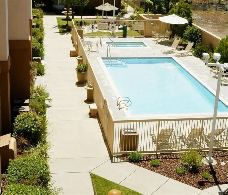 Surestay Plus Hotel By Best Western Redding Dış mekan fotoğraf